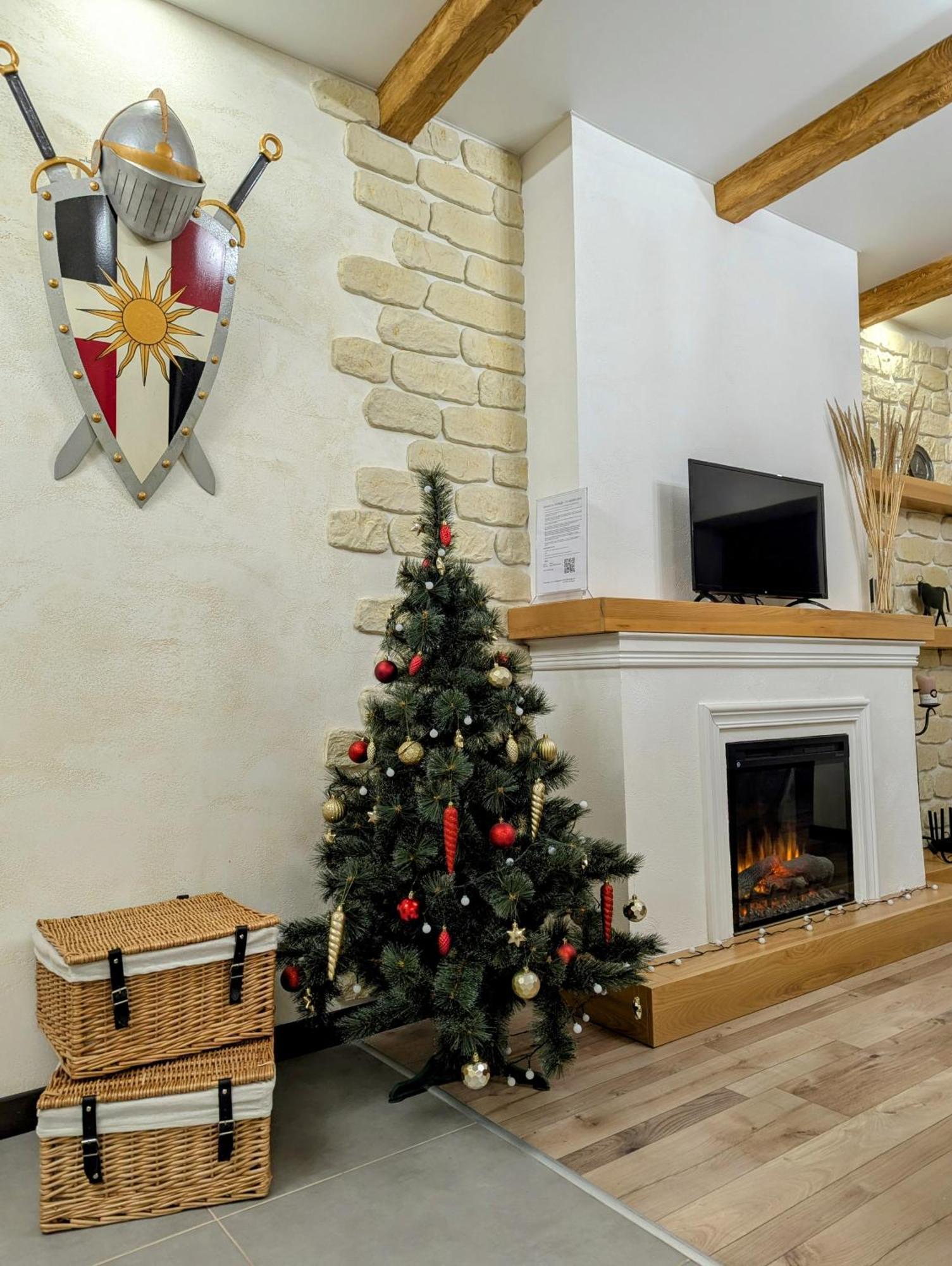 Гетьманські Палати , Старе Місто, 2 Спальні, Балкон-Тераса , 85 М Кв Kamianets-Podilskyi Exterior photo
